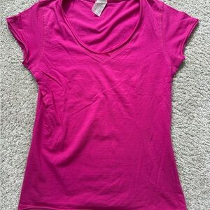 Fuchsia Short Sleeve V Neck